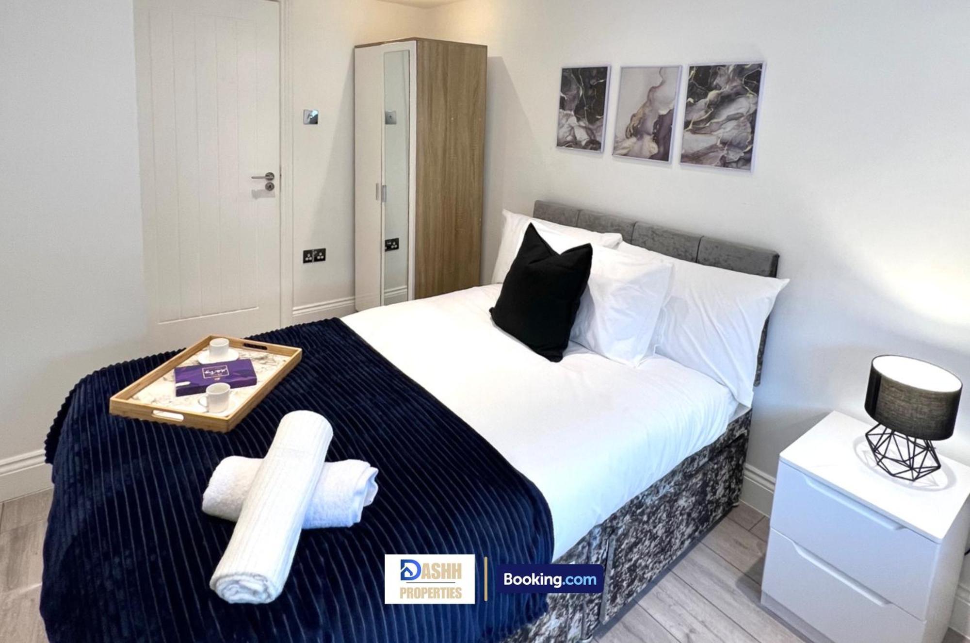 Two Bedroom By Dashh Short Lets & Serviced In Shepherds Bush With Free Wifi Holiday home